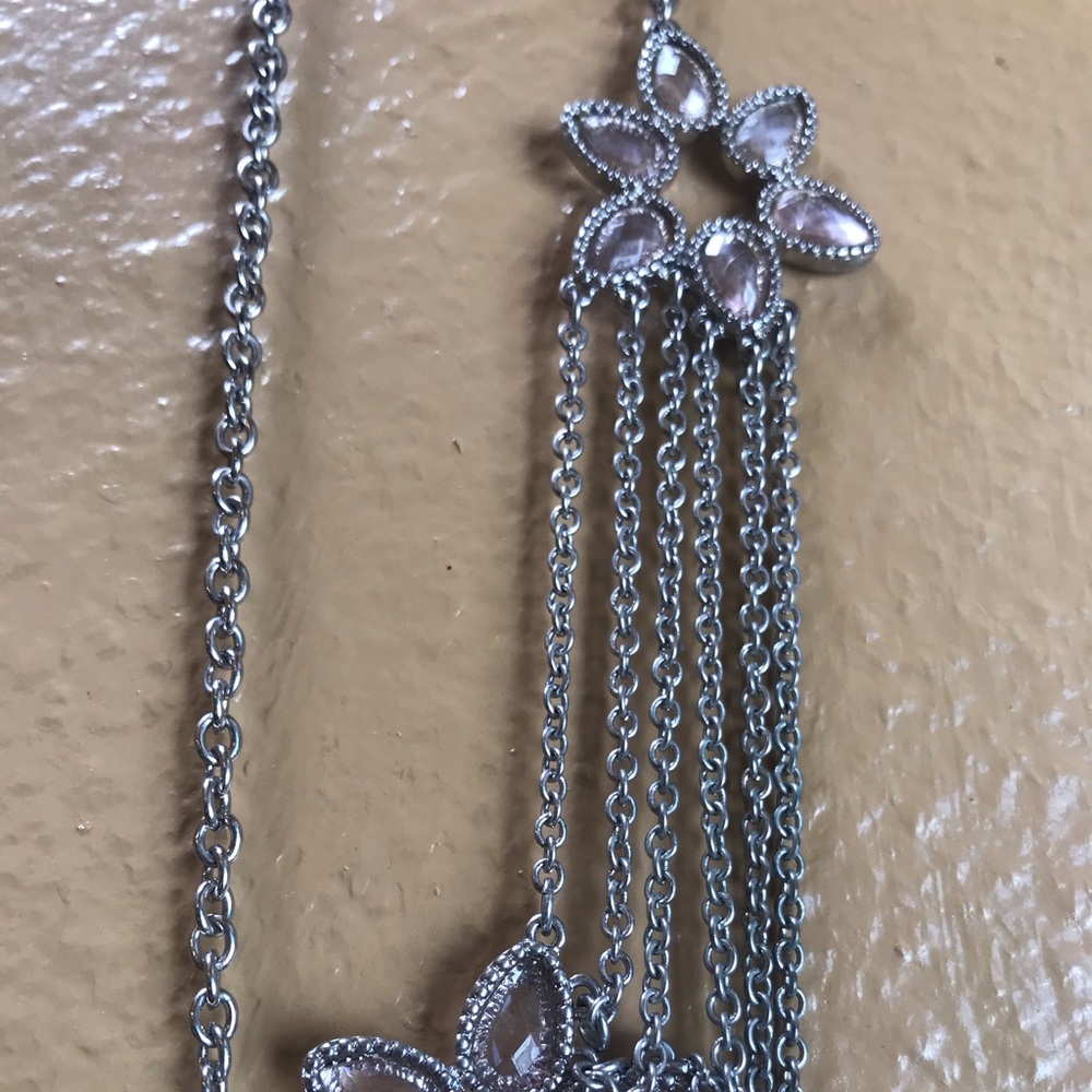 Two flowers un even shape necklace